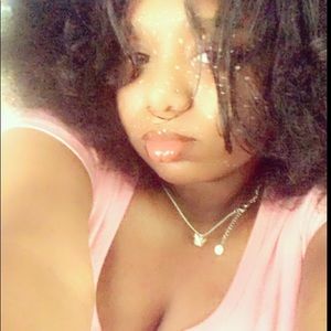 Meet your Posher, Chrishe’la